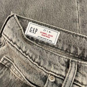 Gap Barrel Jean Gray/Faded Black Jeans - 4L